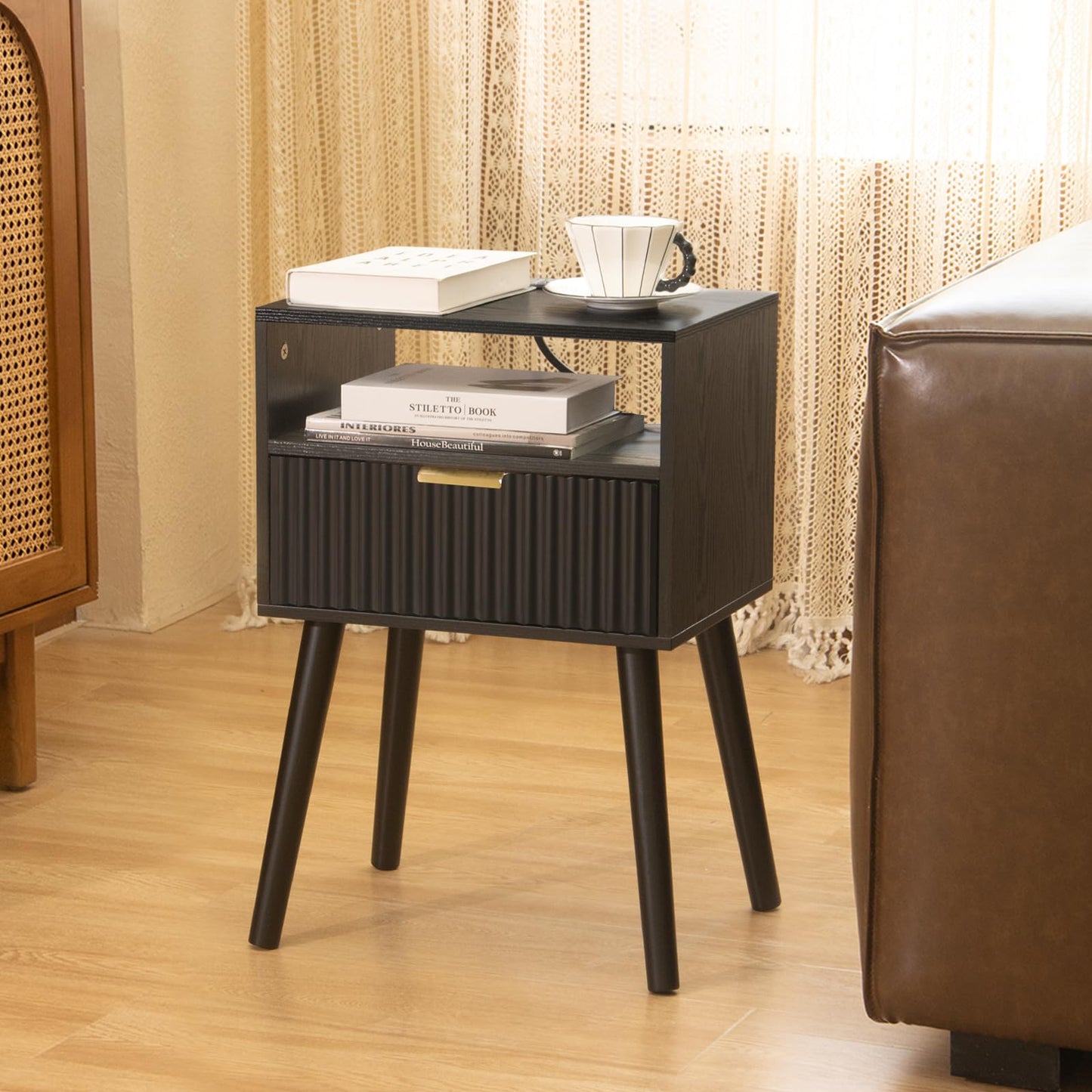 Fultyle Black Nightstand with Charging Station, Mid Cetury Modern Nightstand with Drawers, Fluted End Side Table with Solid Wood for Bedroom, Dorm and Small Space (Black)