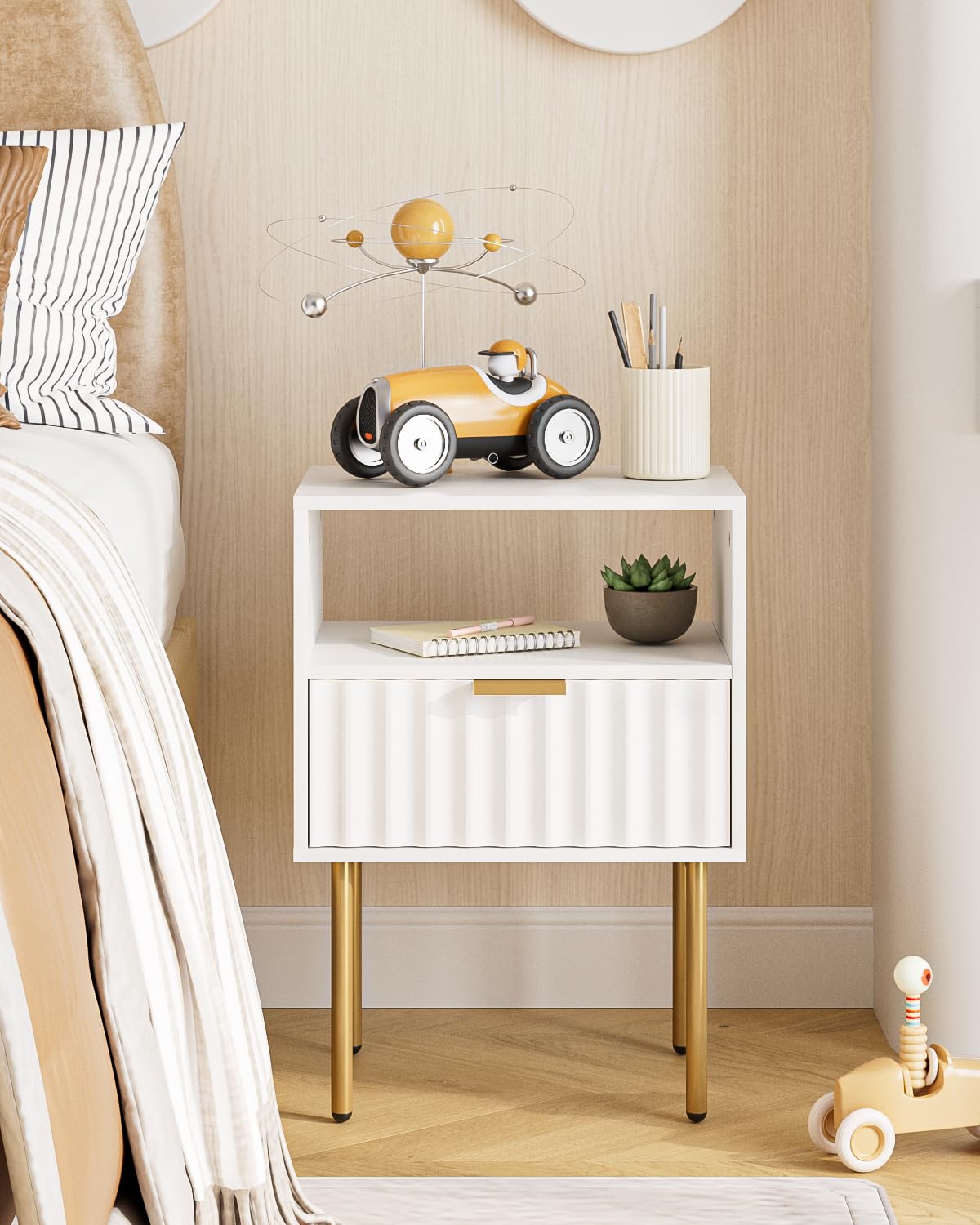 Aienvey Nightstand,Modern Bedside Table with Gold Frame,White Night Stand,Bedside Furniture, Modern Side Table with Drawer and Shelf for Bedroom,Living Room (White)