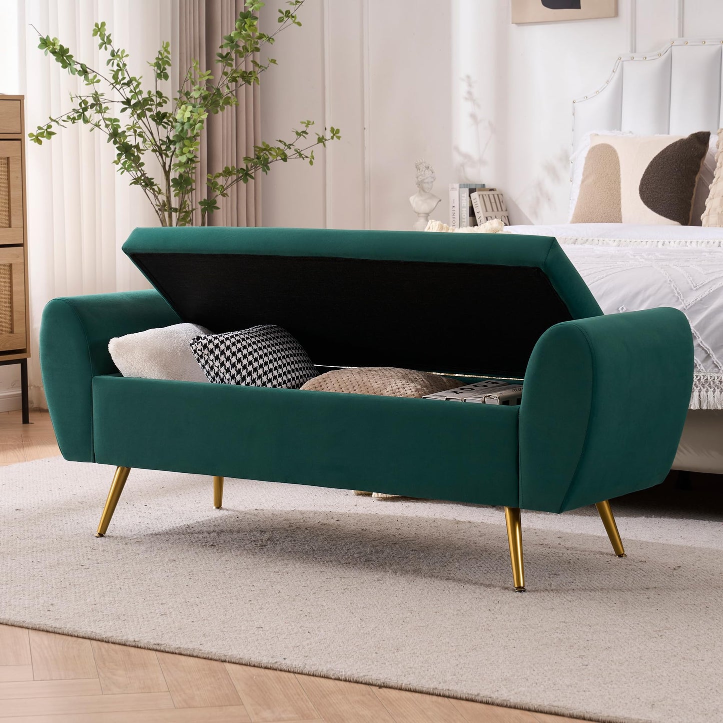 AIITTCC Storage Bench for Bedroom, 57" Extra Long Bench for King Size Bed, Modern Upholstered End of Bed Ottoman Bench with Arms for Entryway Living Room (Velvet, Green)