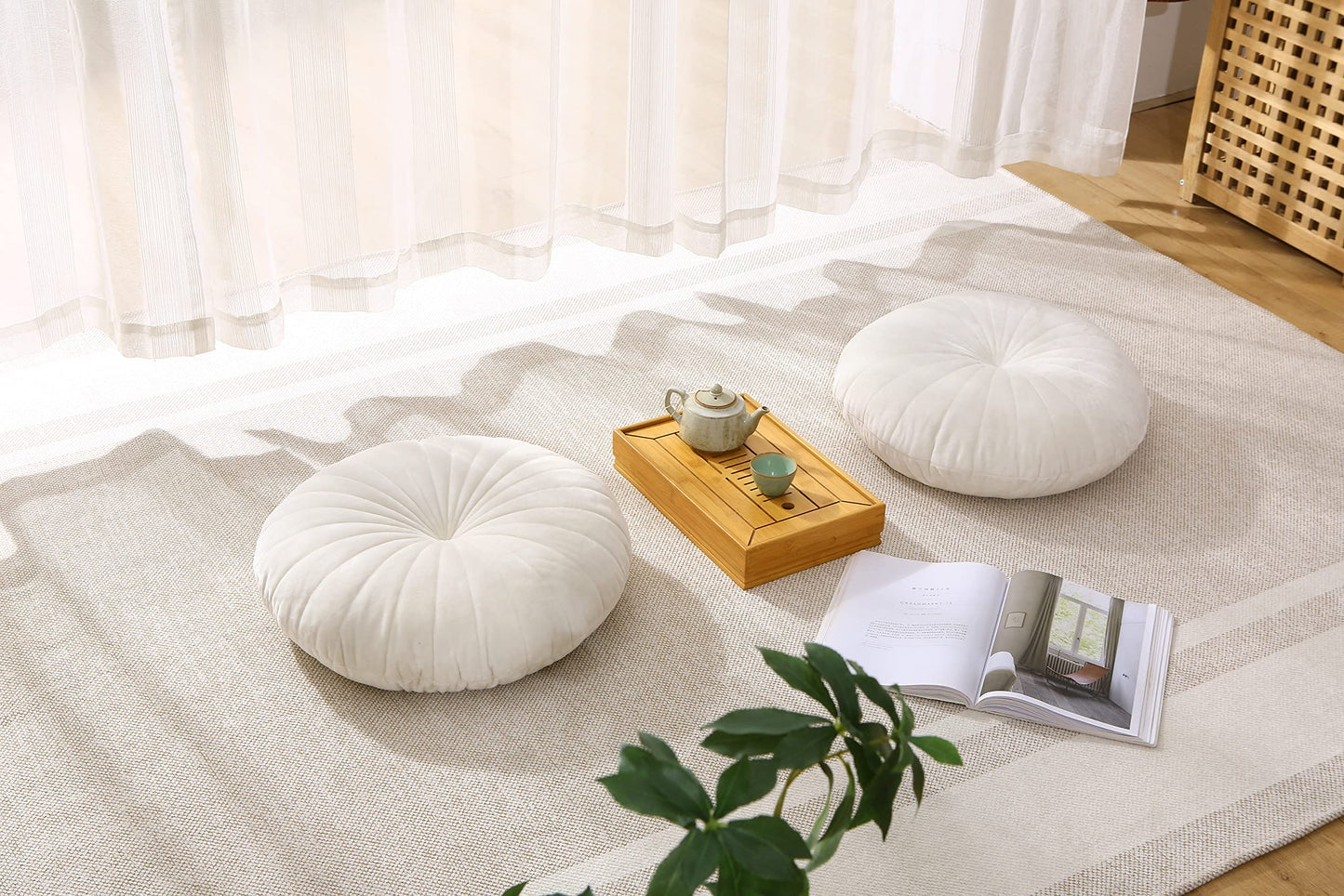 MolynnChic Floor Pillow Meditation Cushion Round Large Floor Pillows Seating for Adults, Velvet Thick Floor Cushions for Yoga Living Room Balcony Outdoor Tatami 18inch（Beige）